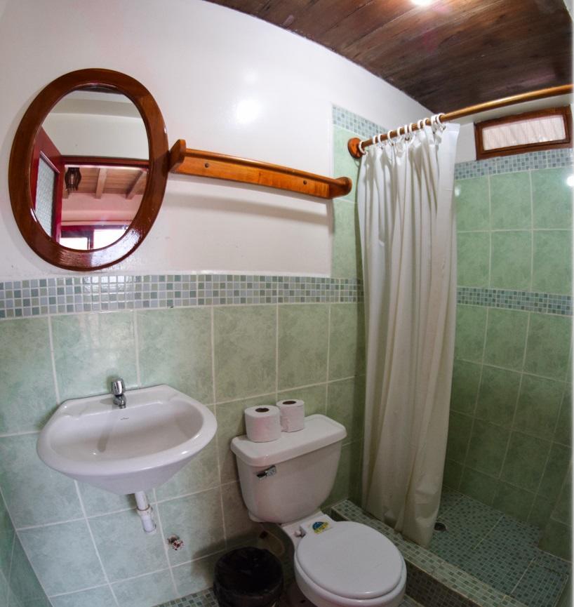 Hostal Pakaloro Montañita Buitenkant foto