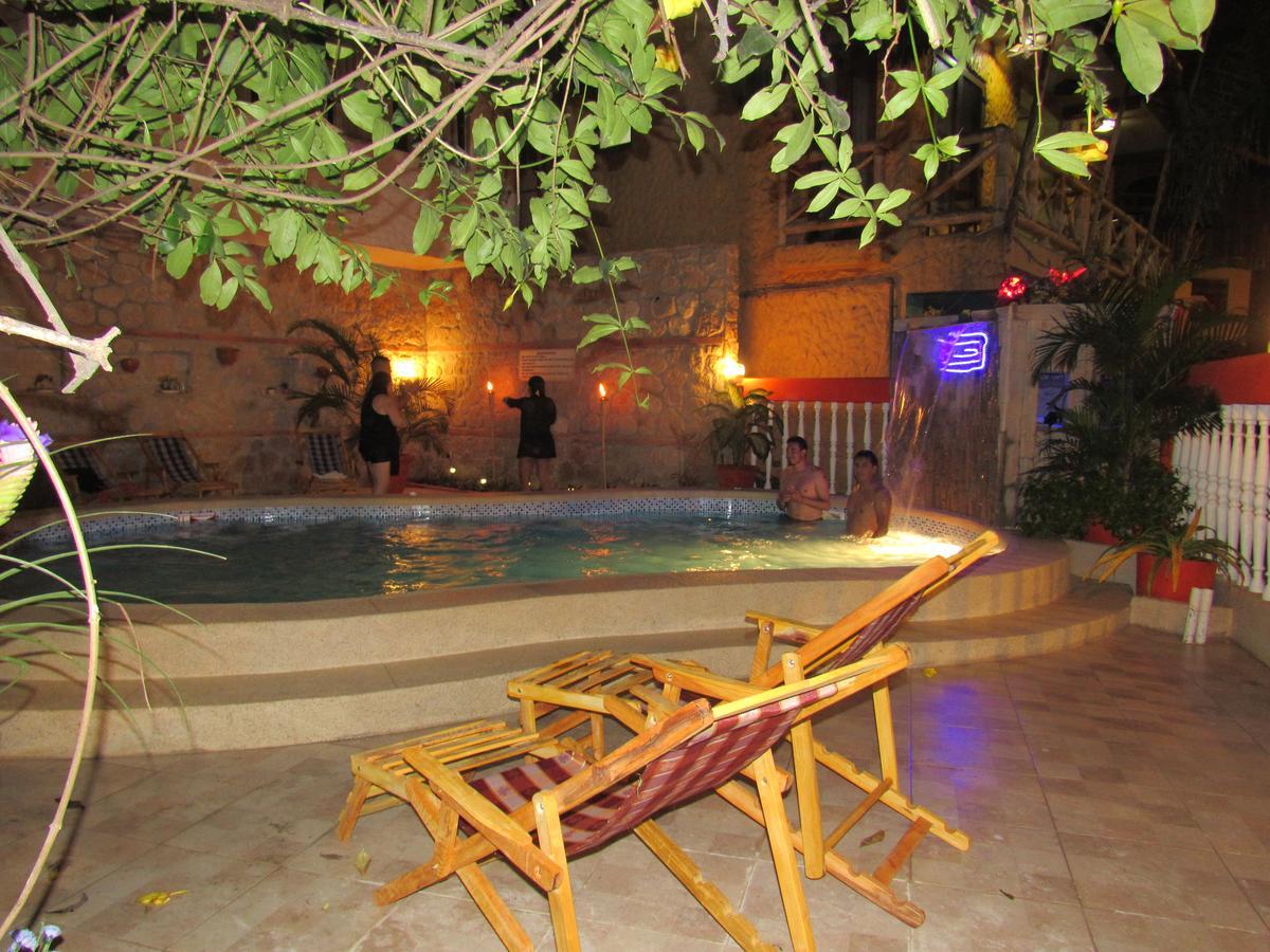 Hostal Pakaloro Montañita Buitenkant foto